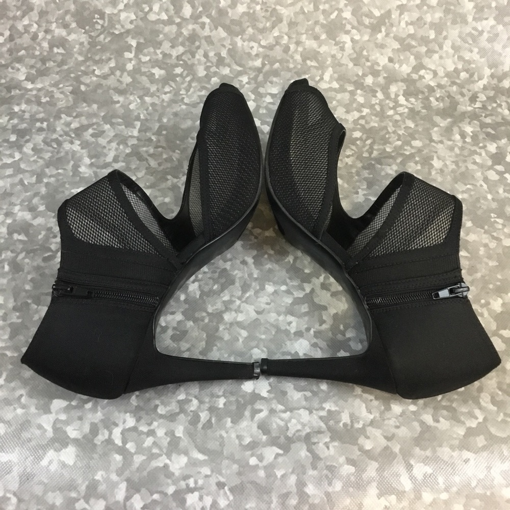Impo black mesh strap pumps - Picture 5 of 10